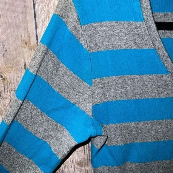 Tommy Hilfiger long sleeve‎ striped tee shirt, women’s size large - Picture 3 of 8